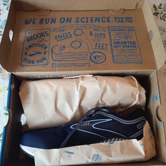 NIB! Brooks GTS 23 size 13 2E in Peacoat/Blue/White - Picture 2 of 6